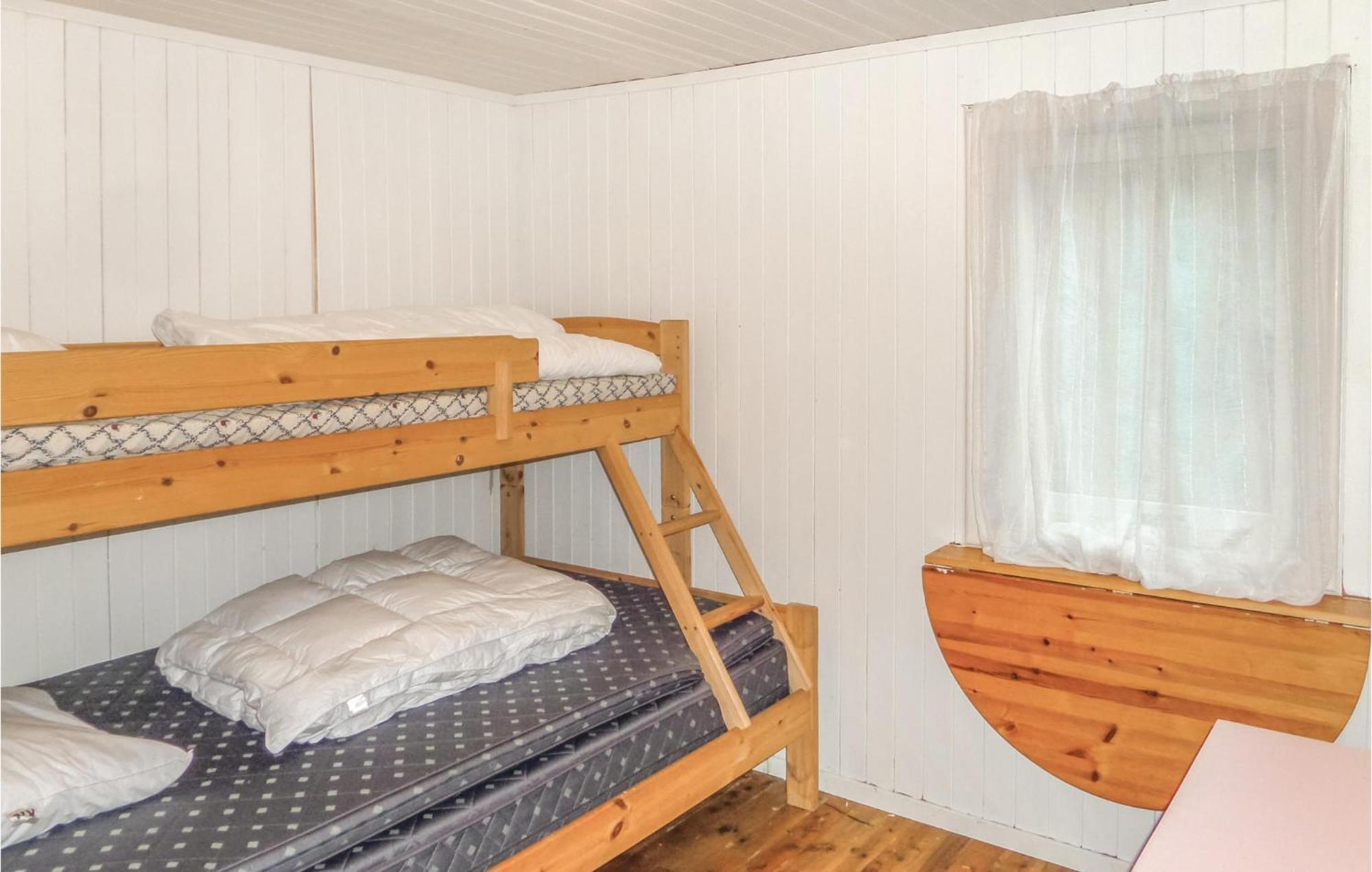 Beautiful Home In Vallavik With Kitchen Bu 외부 사진